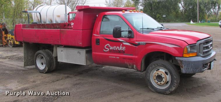 image for item K4245 2000 Ford F550 Super Duty dump truck