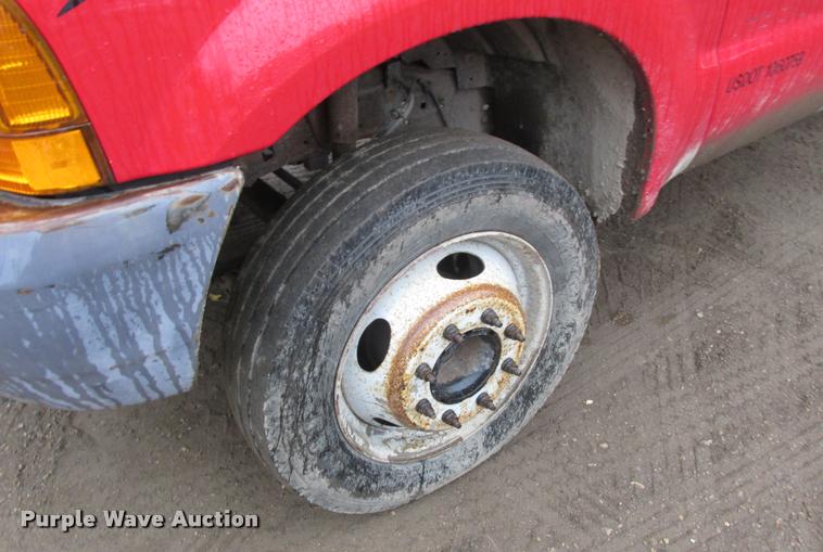 image for item K4245 2000 Ford F550 Super Duty dump truck