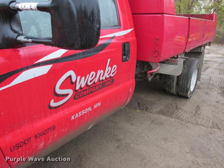 image for item K4245 2000 Ford F550 Super Duty dump truck