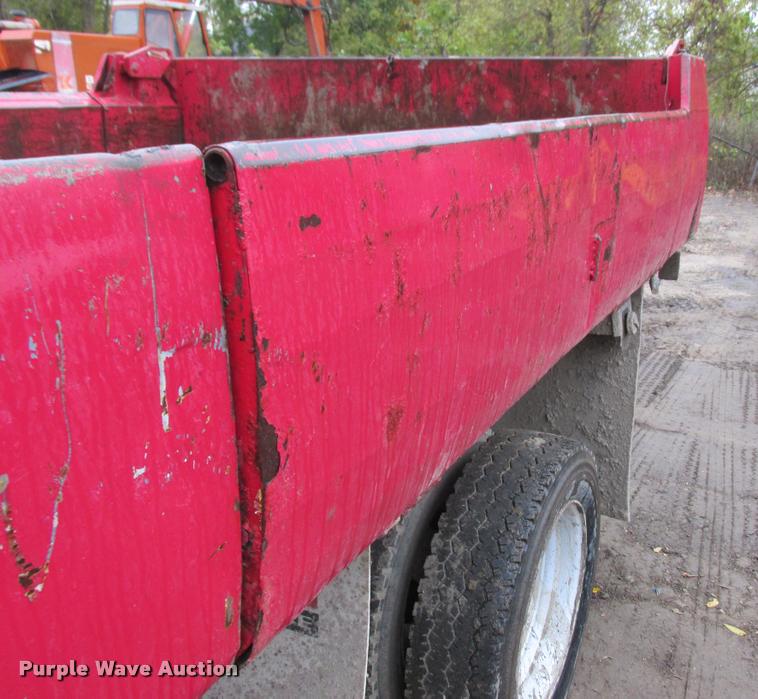 image for item K4245 2000 Ford F550 Super Duty dump truck