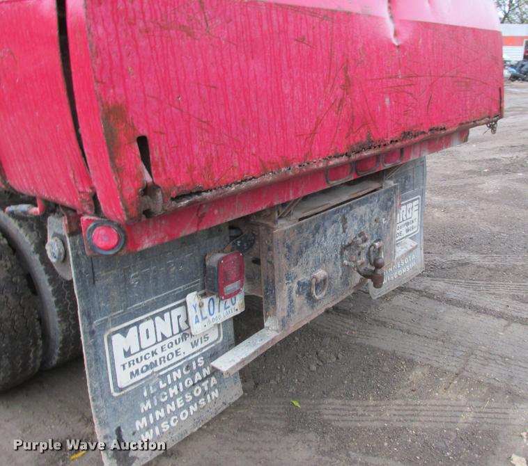 image for item K4245 2000 Ford F550 Super Duty dump truck