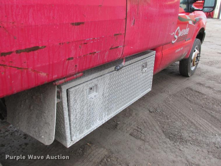 image for item K4245 2000 Ford F550 Super Duty dump truck