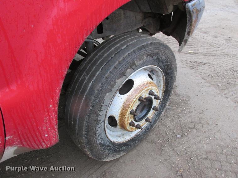 image for item K4245 2000 Ford F550 Super Duty dump truck