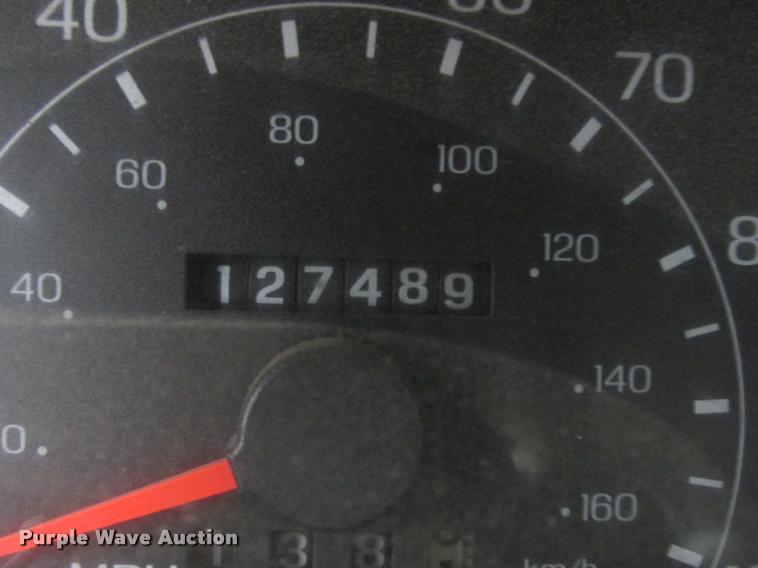 image for item K4245 2000 Ford F550 Super Duty dump truck