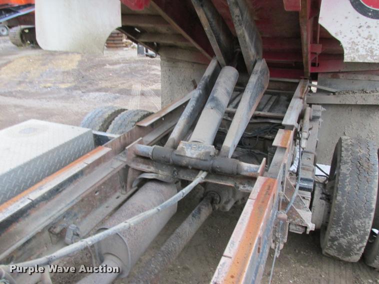 image for item K4245 2000 Ford F550 Super Duty dump truck