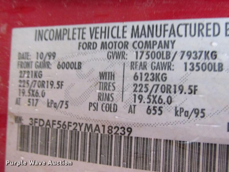 image for item K4245 2000 Ford F550 Super Duty dump truck