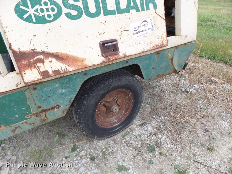 image for item K5652 Sullair 185Q air compressor