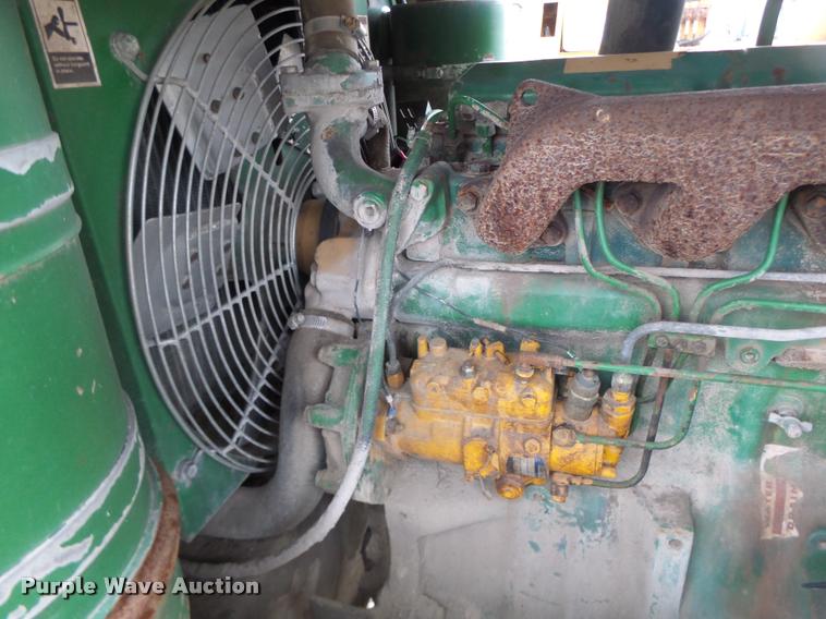 image for item K5652 Sullair 185Q air compressor