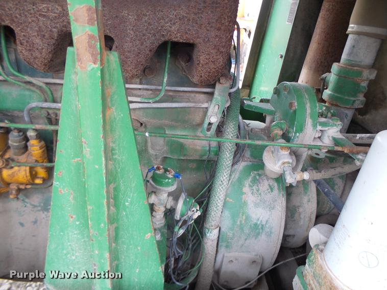 image for item K5652 Sullair 185Q air compressor