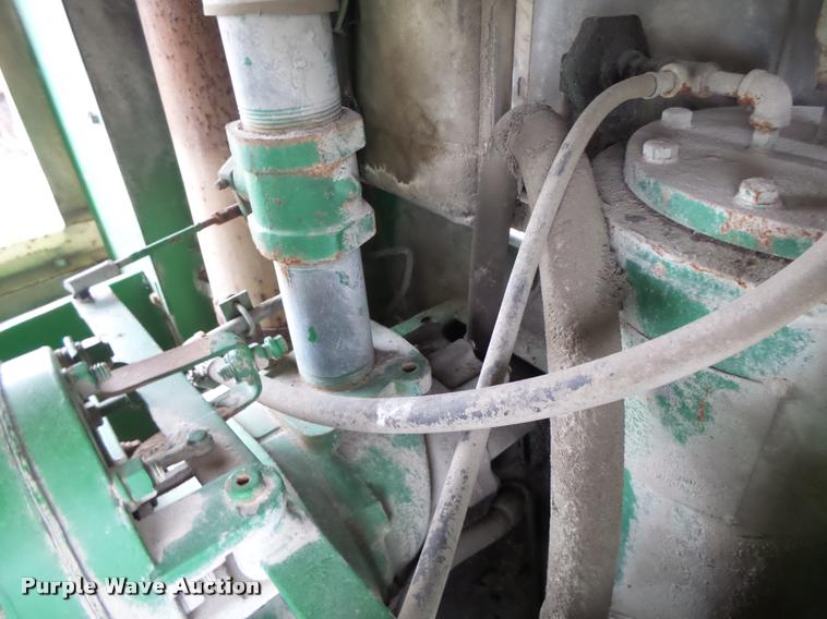 image for item K5652 Sullair 185Q air compressor