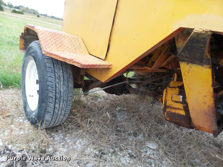 image for item K5653 Broce RJ300 broom