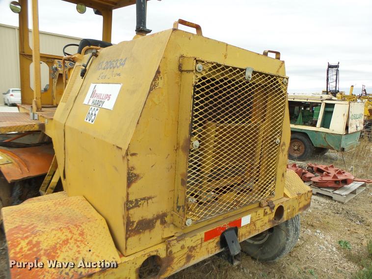 image for item K5653 Broce RJ300 broom