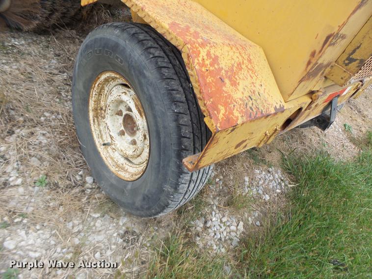 image for item K5653 Broce RJ300 broom