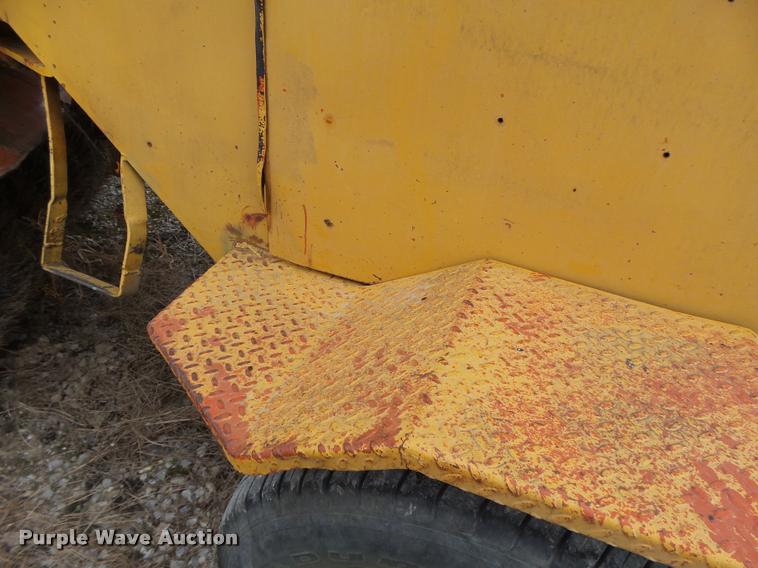 image for item K5653 Broce RJ300 broom