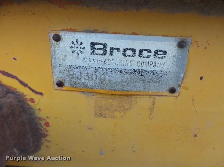 image for item K5653 Broce RJ300 broom