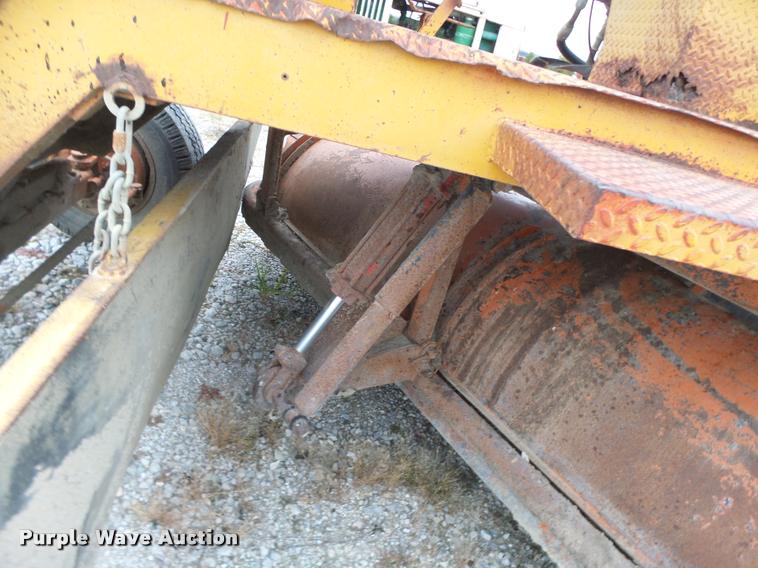 image for item K5653 Broce RJ300 broom