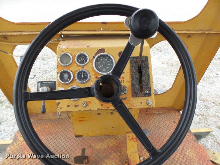 image for item K5653 Broce RJ300 broom