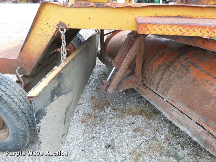 image for item K5653 Broce RJ300 broom