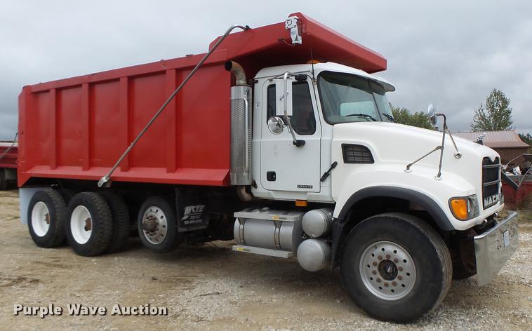 image for item K5660 2007 Mack CV713 dump truck