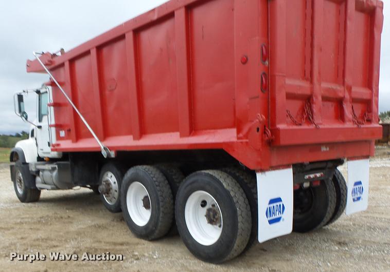image for item K5660 2007 Mack CV713 dump truck