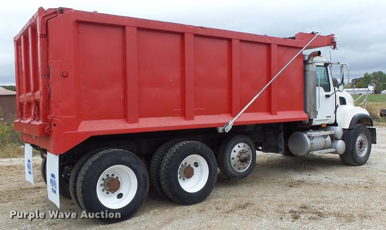 image for item K5660 2007 Mack CV713 dump truck