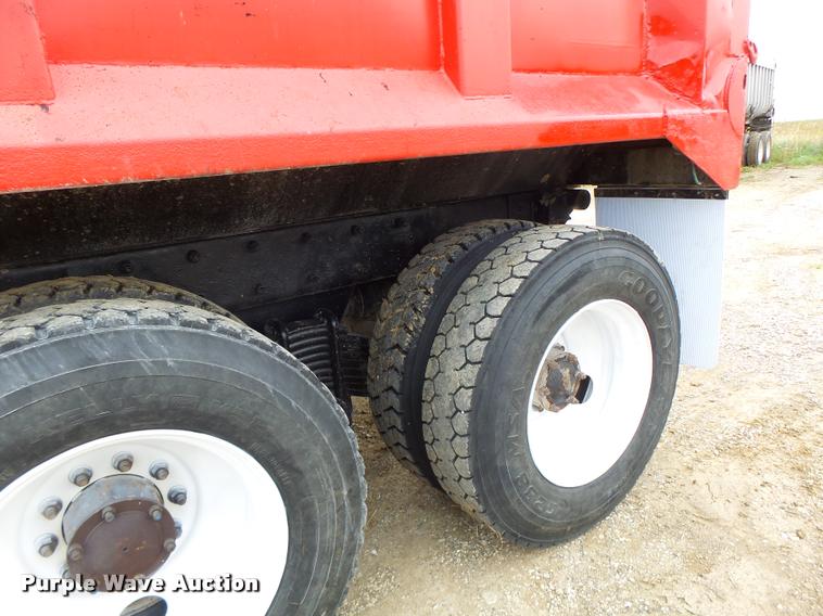 image for item K5660 2007 Mack CV713 dump truck