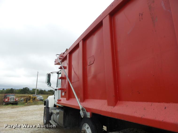 image for item K5660 2007 Mack CV713 dump truck