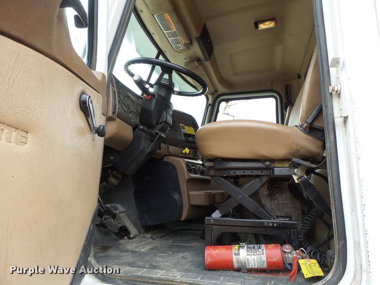 image for item K5660 2007 Mack CV713 dump truck