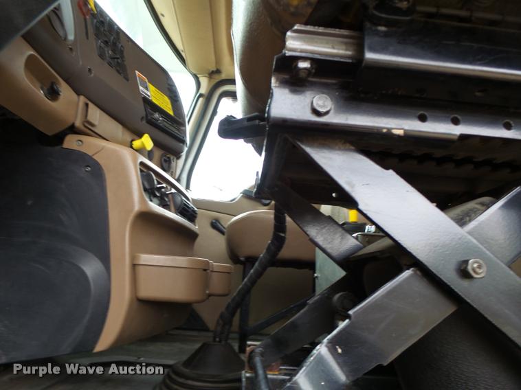 image for item K5660 2007 Mack CV713 dump truck