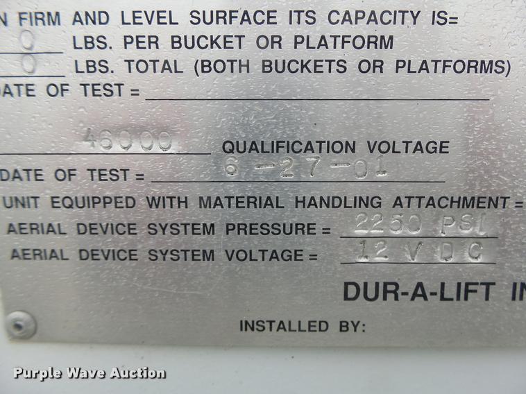 image for item K5663 2001 Chevrolet C6500 bucket truck