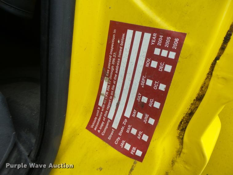 image for item K5663 2001 Chevrolet C6500 bucket truck