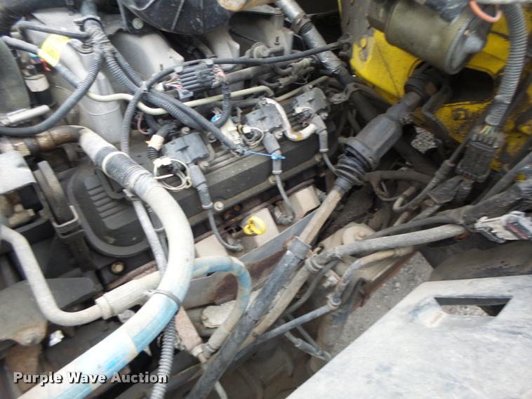 image for item K5663 2001 Chevrolet C6500 bucket truck