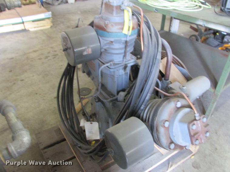 image for item K6235 Ingersoll Rand T30 air compressor