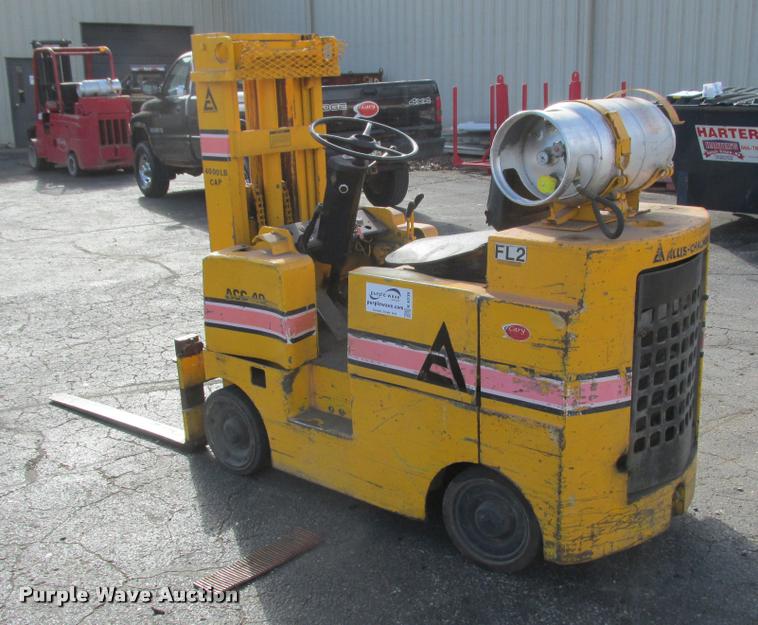 image for item K6236 Allis Chalmers ACC40 forklift