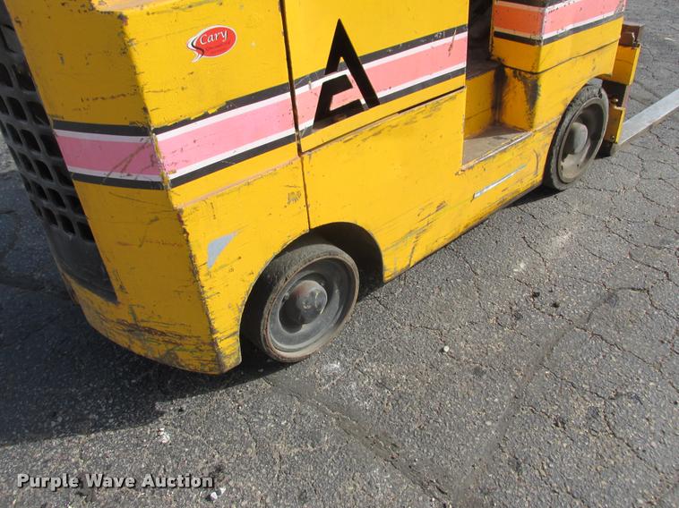 image for item K6236 Allis Chalmers ACC40 forklift