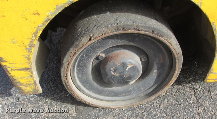 image for item K6236 Allis Chalmers ACC40 forklift