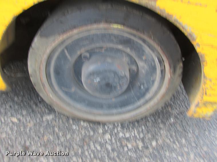 image for item K6236 Allis Chalmers ACC40 forklift