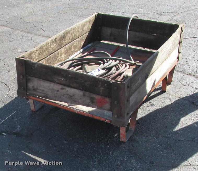 image for item K6239 (5) bottle jacks