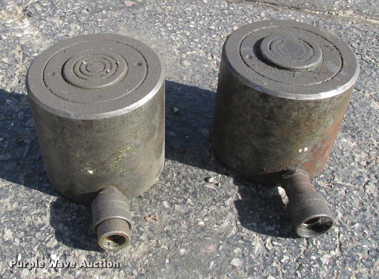 image for item K6239 (5) bottle jacks