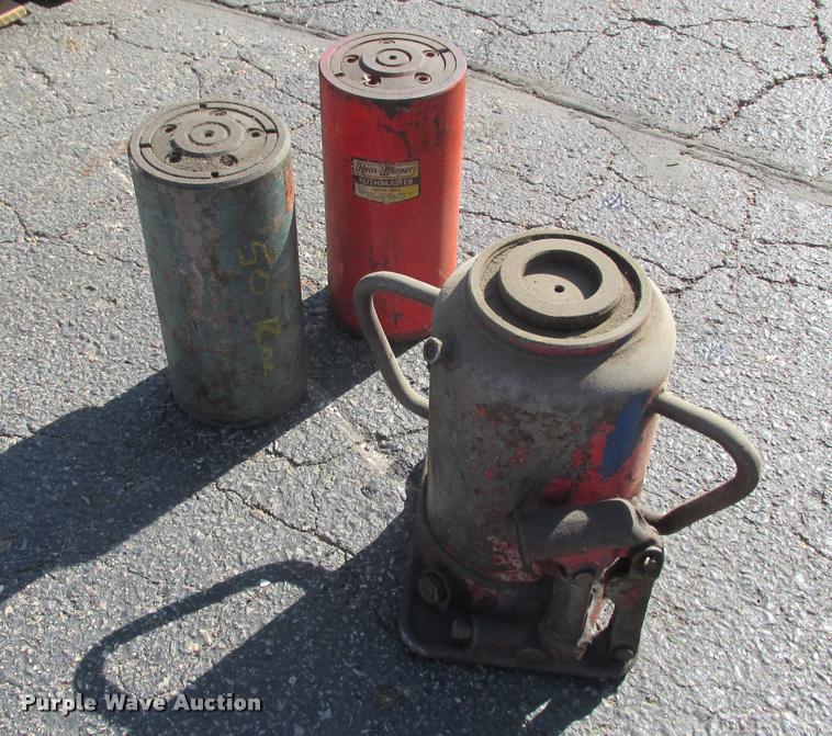 image for item K6239 (5) bottle jacks