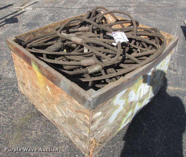 image for item K6241 Approximately 12 chokers