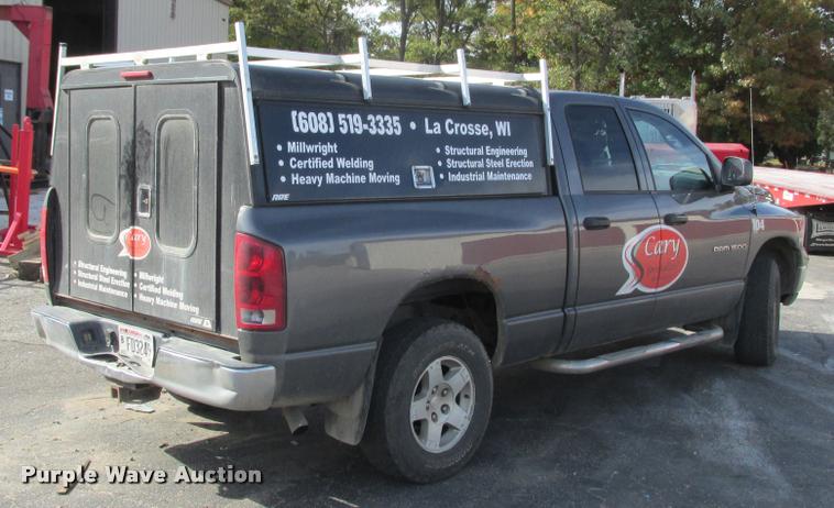 image for item K6243 2004 Dodge Ram 1500 Quad Cab pickup truck