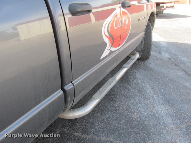 image for item K6243 2004 Dodge Ram 1500 Quad Cab pickup truck