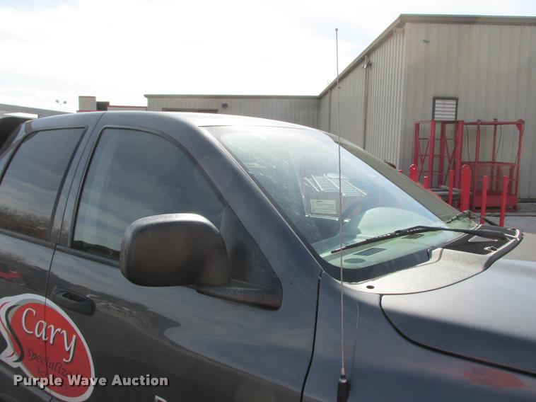 image for item K6243 2004 Dodge Ram 1500 Quad Cab pickup truck