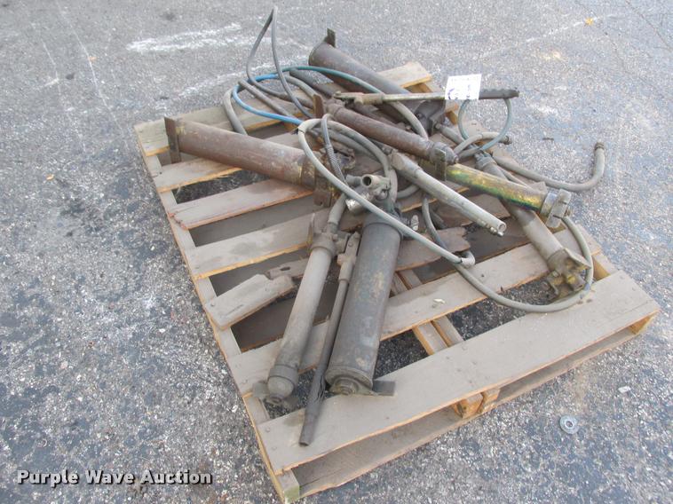 image for item K6244 (8) Port-a-Power pump jacks