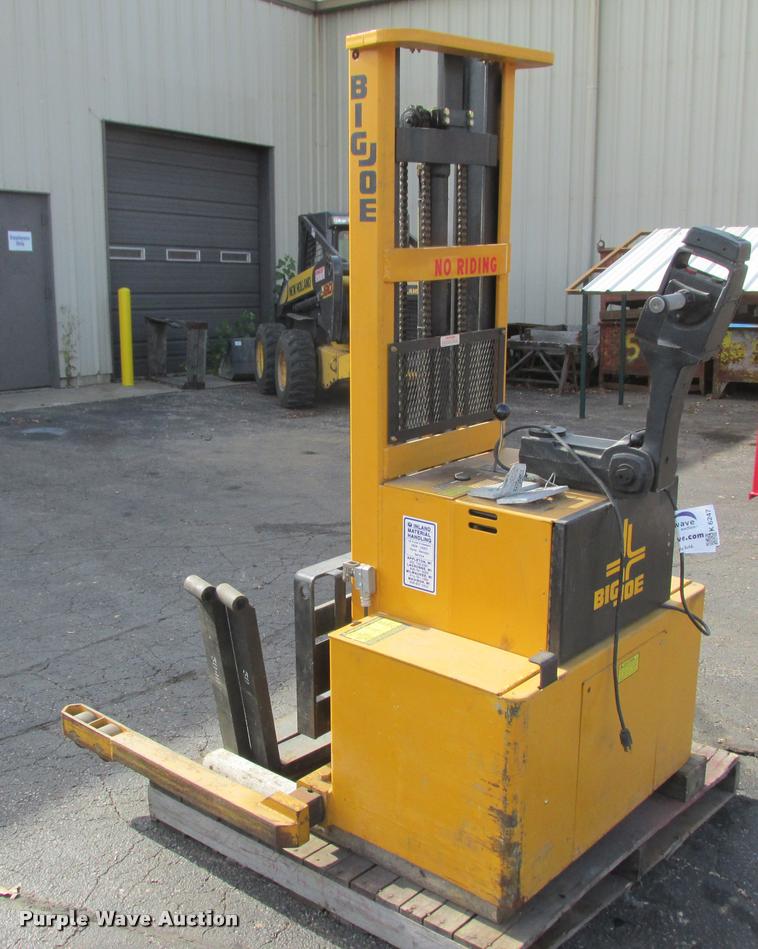 image for item K6247 Big Joe PDM-30-106 forklift