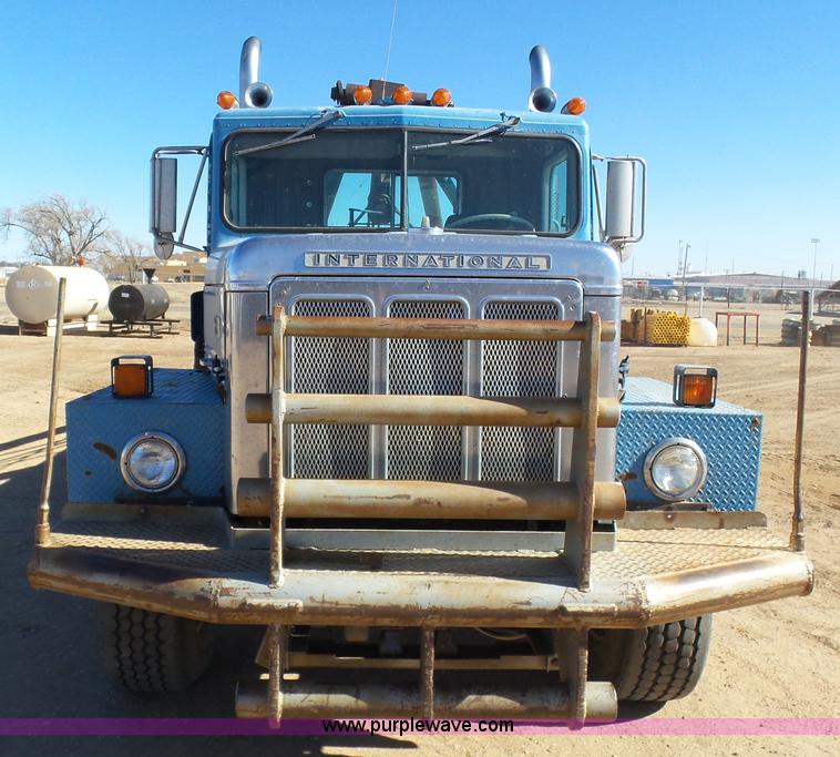 image for item K6974 1979 International 1840 winch truck