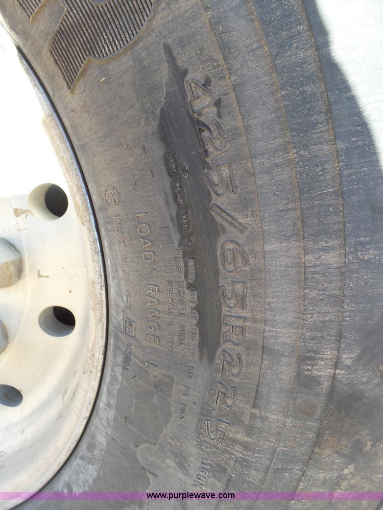 image for item K6974 1979 International 1840 winch truck