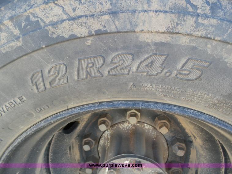 image for item K6974 1979 International 1840 winch truck