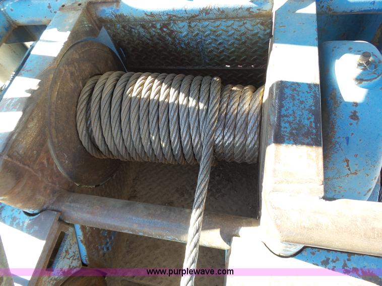 image for item K6974 1979 International 1840 winch truck